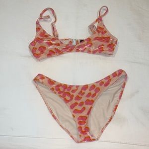 NWOT Pink cheetah triangl swimsuit